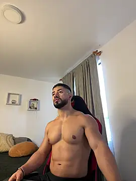 Ezzio Scolaro online show from 03/09/26, 10:13