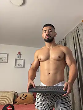 Ezzio Scolaro online show from 11/15/25, 12:14