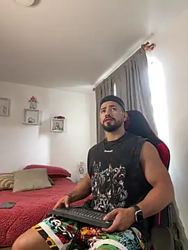 Ezzio Scolaro online show from 02/08/26, 08:17