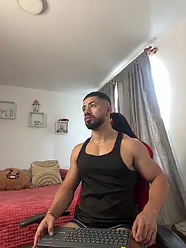 Ezzio Scolaro online show from 11/23/25, 01:54