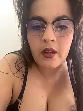 Snapshot of Anyhot_latina chatting on 10/15/25, 06:49 Anyhot latina online show from 10/15/25, 06:49