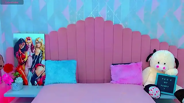 miss dania75 online show from 11/19/25, 04:29