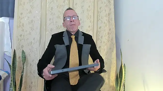 Snapshot of _axelking_ chatting on 05/04/26, 11:35 axelking online show from 05/04/26, 11:35