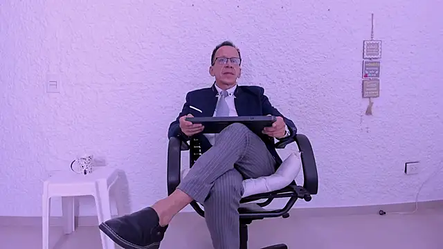  axelking  online show from 02/19/26, 11:40