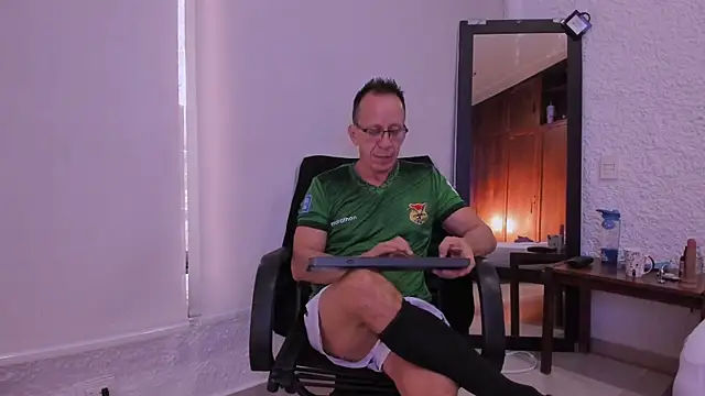  axelking  online show from 12/15/25, 11:27