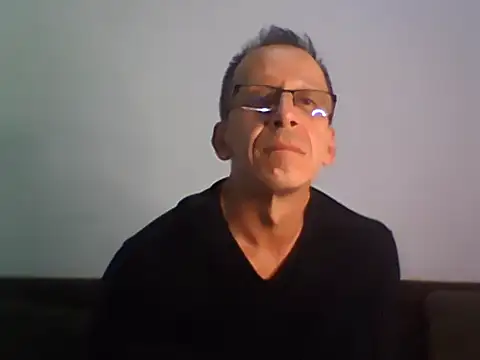  axelking  online show from 01/12/26, 03:02