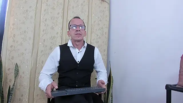  axelking  online show from 04/14/26, 11:37