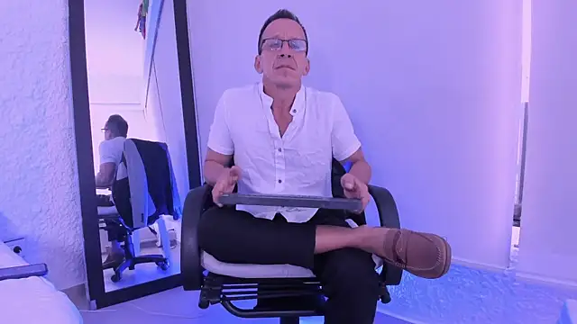  axelking  online show from 03/05/26, 11:51