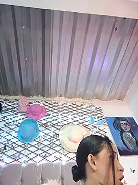 sexy butterfly 1 online show from 10/23/25, 12:53