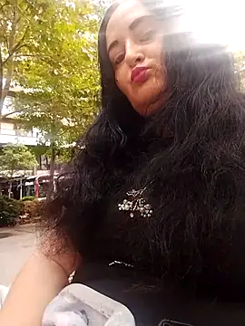 Bella 862 online show from 10/16/25, 09:50