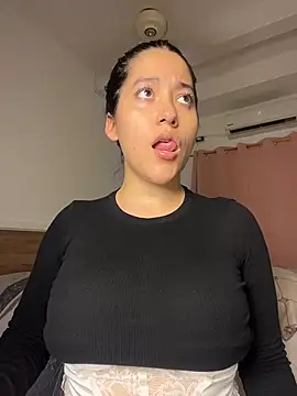 Nhefertary online show from 04/04/26, 10:49