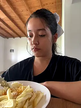 Nhefertary online show from 11/29/25, 07:58