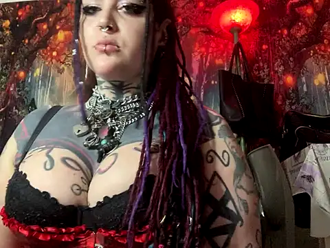 nyxvelon online show from 10/21/25, 08:41