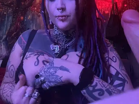 nyxvelon online show from 11/17/25, 09:41