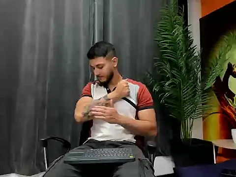 jasonshaw25 online show from 02/21/26, 05:48