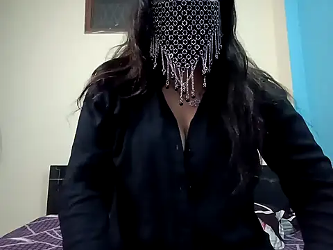 horny milf couple online show from 02/14/26, 09:09