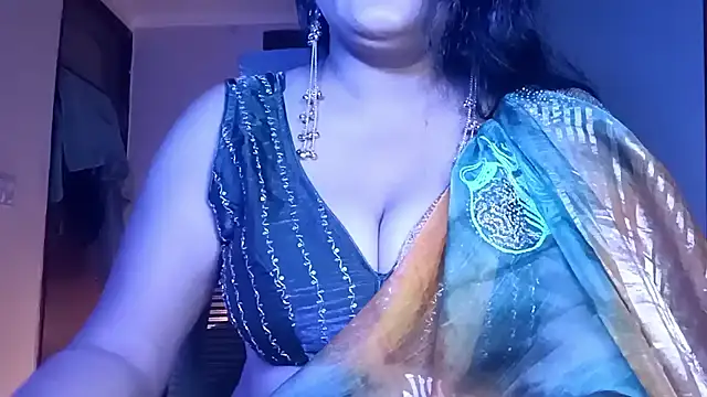 horny milf couple online show from 06/11/26, 06:27