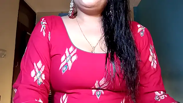 horny milf couple online show from 06/09/26, 07:26