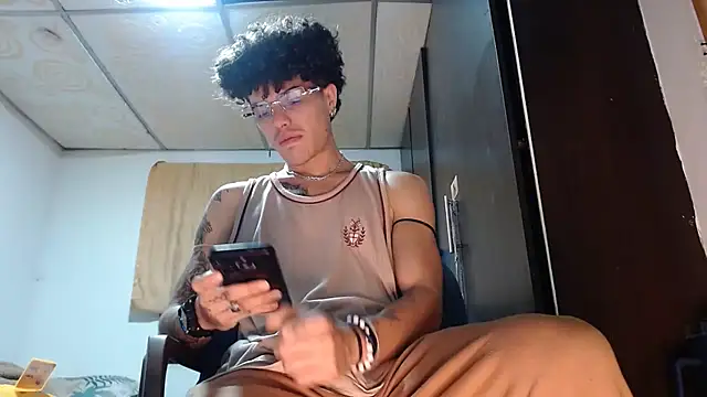 Snapshot of imsammytop chatting on 04/01/26, 09:32 imsammytop online show from 04/01/26, 09:32