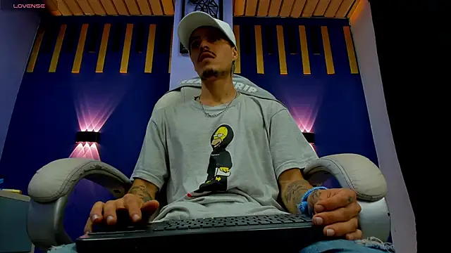 Snapshot of imsammytop chatting on 11/18/25, 12:41 imsammytop online show from 11/18/25, 12:41