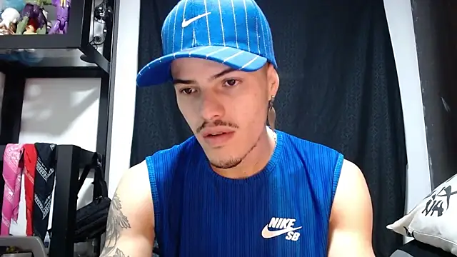 Snapshot of imsammytop chatting on 11/12/25, 10:52 imsammytop online show from 11/12/25, 10:52