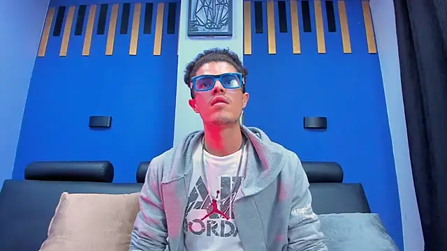 Snapshot of imsammytop chatting on 10/27/25, 11:33 imsammytop online show from 10/27/25, 11:33