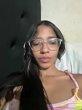 Snapshot of ScarletEvanss_ chatting on 06/23/26, 10:41 ScarletEvanss online show from 06/23/26, 10:41