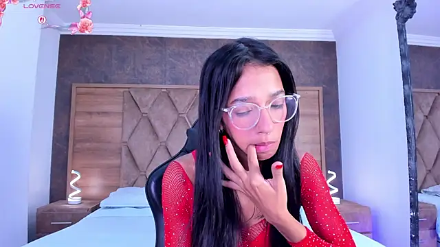 ScarletEvanss  online show from 11/01/25, 11:37