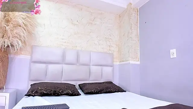 ScarletEvanss  online show from 12/21/25, 12:07