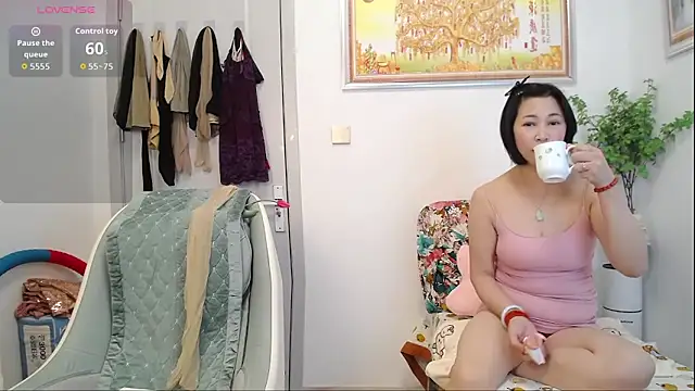 selinajuan online show from 02/07/26, 11:35