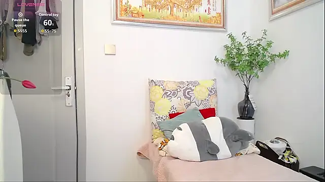 selinajuan online show from 04/06/26, 10:11