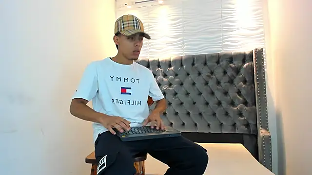 JACCOCK 4 online show from 11/04/25, 03:43