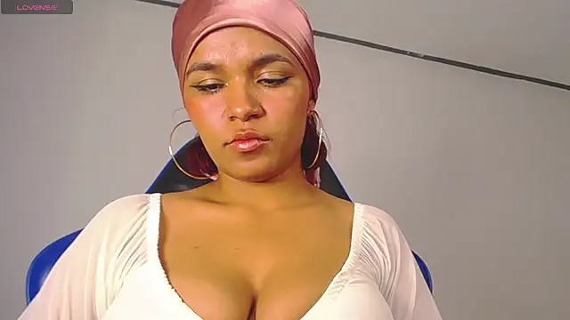 AAfrodithaa online show from 10/24/25, 12:09