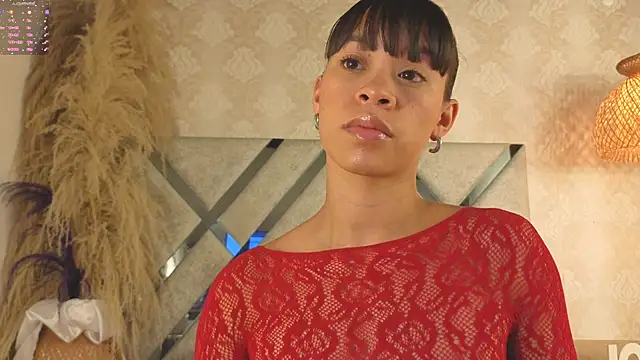 kimhilton  online show from 11/08/25, 03:32