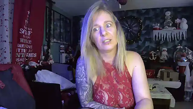 Delichieuse5 online show from 01/05/26, 08:56