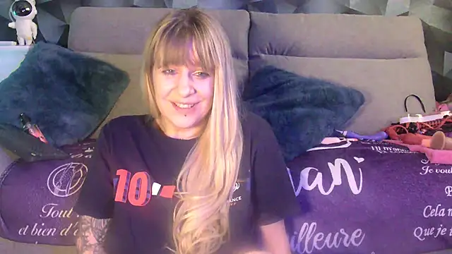 Delichieuse5 online show from 01/13/25, 11:27