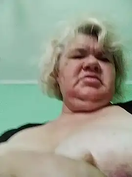 LusiyaGold5 online show from 11/04/25, 07:34