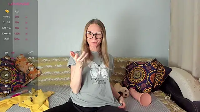 Snapshot of Amalia_Mio chatting on 12/05/25, 08:24 Amalia Mio online show from 12/05/25, 08:24