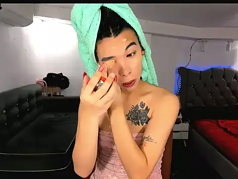Snapshot of Yourdreamgoddess chatting on 06/16/26, 04:23 Yourdreamgoddess online show from 06/16/26, 04:23