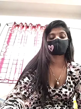 Queen-Any online show from 11/12/25, 02:48