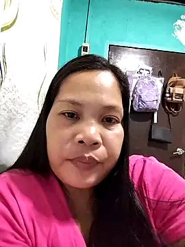 Snapshot of shyhotpinay_32 chatting on 10/27/25, 01:23 shyhotpinay 32 online show from 10/27/25, 01:23