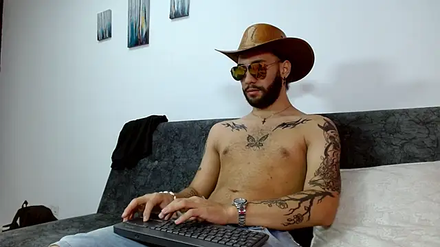 angel kyrozz online show from 10/29/25, 07:35