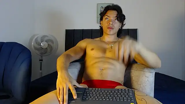 angel kyrozz online show from 02/01/26, 03:27