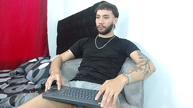 angel kyrozz online show from 10/23/25, 07:23