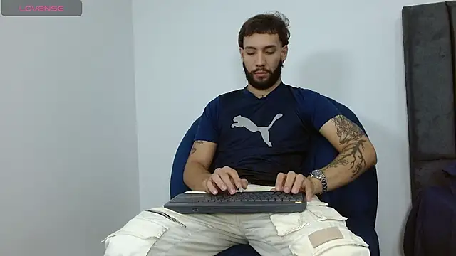 angel kyrozz online show from 11/13/25, 09:30