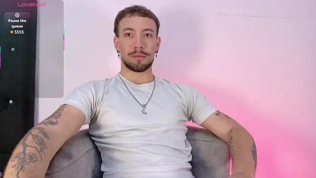 angel kyrozz online show from 05/23/26, 07:13