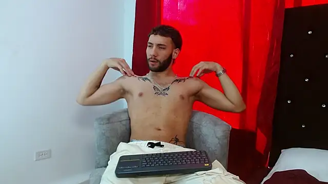 angel kyrozz online show from 10/17/25, 07:26