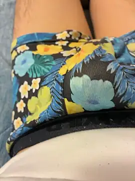 JinVelvet online show from 10/23/25, 08:24