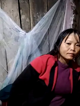 Snapshot of sumaybae chatting on 03/08/26, 02:04 sumaybae online show from 03/08/26, 02:04