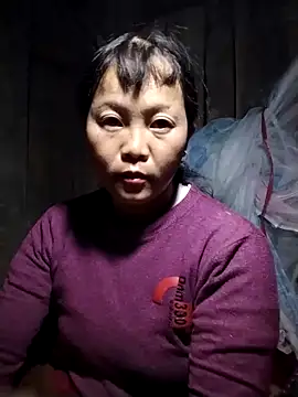 Snapshot of sumaybae chatting on 11/13/25, 08:02 sumaybae online show from 11/13/25, 08:02